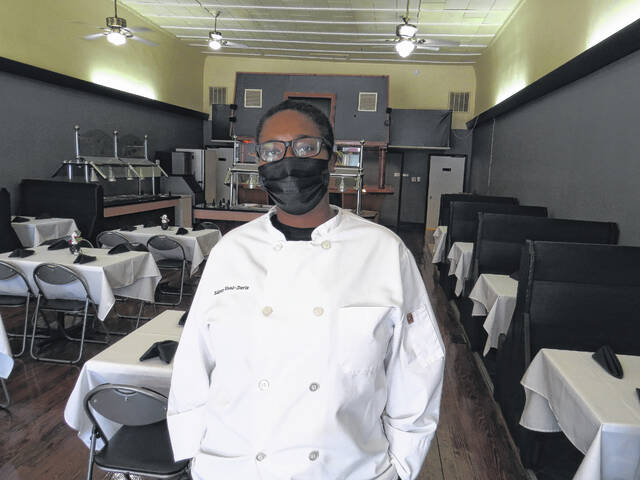 
			
				                                Eddrena Hood-Davis at Buie’s Cotton Gin Restaurant & Catering.
                                 Matthew Sasser | Daily Journal

			
		