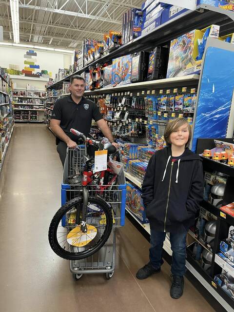 130236482_web1_ShopCop1
The Rockingham Police Departments annual Shop with a Cop took place last week at Walmart. The RPD would like to thank everyone who donated for the program.
Photos courtesy of the Rockingham Police Department